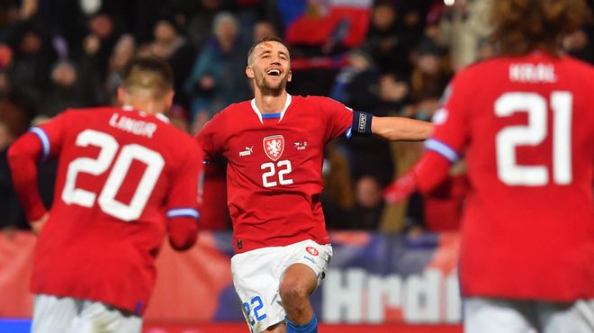 力争在绿茵